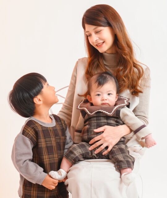.
🧑‍🧑‍🧒🫶
.
#スタジオ撮影 
#baby
